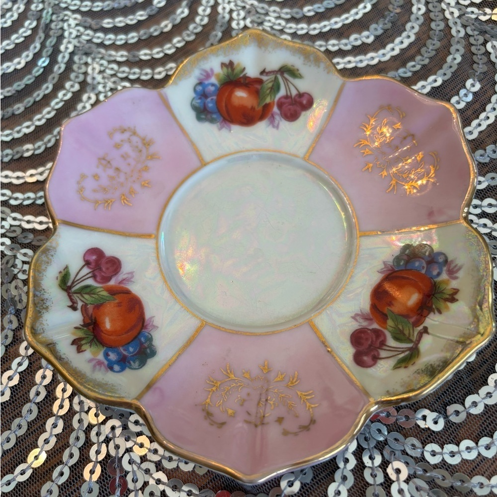 Vintage Shafford bone china saucer - Picture 2 of 6
